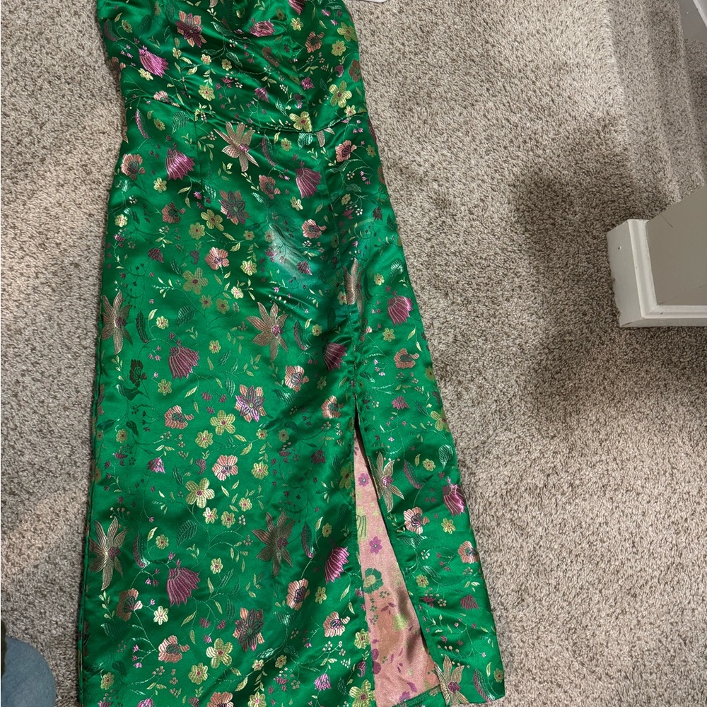 Lulu's Green Floral Satin Dress